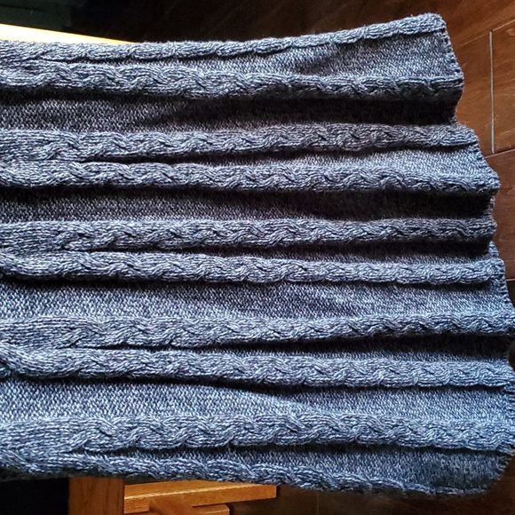 Gray small sweater - Picture 3 of 7